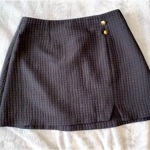 Smooth Zara black skirt